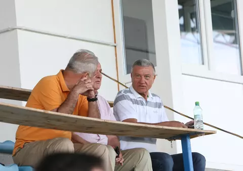 ECHIPA NAȚIONALĂ / Mircea Sandu a luat distanță față de Anghel Iordănescu