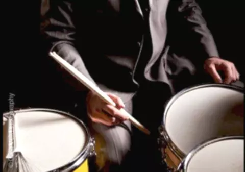 DOLIU ÎN LUMEA MUZICALĂ! Bateristul Andrea Marongiu A MURIT