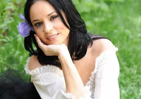 Andreea Marin: "Aş vrea ca mama să ştie că mi-e dor de ea"