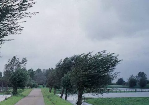 Prognoza meteo: Vremea frumoasă va mai dura trei zile! Se întorc ploile!