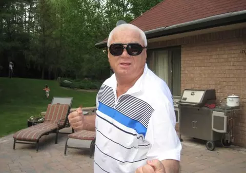 El va fi primul român care va cumpăra noul iPhone 6