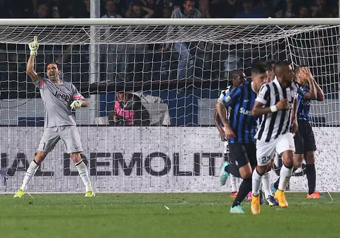 Grande Buffon! I-a arătat colțul, apoi i-a apărat penalty-ul