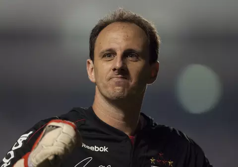 Record incredibil al lui Rogerio Ceni! L-a depășit pe Giggs și a intrat în Guiness Book