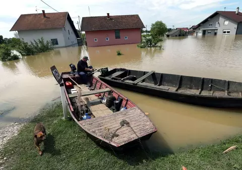 COD GALBEN de inundaţii pe cursuri de apă din cinci judeţe