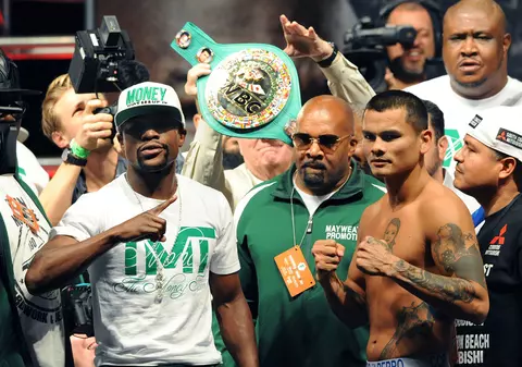 VIDEO INCREDIBIL / Marcos Maidana l-a muşcat pe Floyd Mayweather!