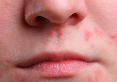Ce greşeli faci când îţi epilezi mustaţa