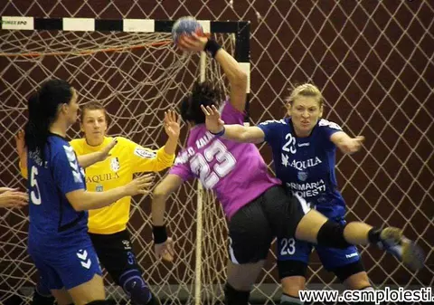 HC Zalău a învins-o pe Larvik şi s-a calificat în sferturile Cupei EHF la handbal feminin