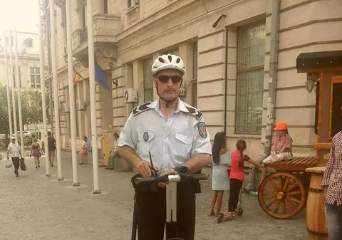 Viaţa bate filmul! Hoţ prins după o urmărire cu segway-ul în centrul vechi al Capitalei