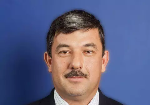 Un primar liberal îşi întreabă alegătorii pe Facebook la ce partid să meargă