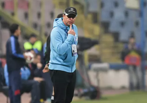 Laurențiu Reghecampf îl ”loveşte” pe Costel Gâlcă: ”Îi dădeam afară pe toţi”