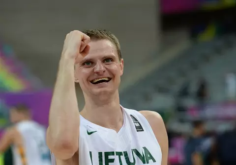 VIDEO / Lituania va întâlni SUA în semifinalele CM de baschet. Americanii au umilit Slovenia