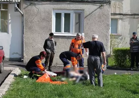 Tragedie! S-a aruncat de la etajul 4, cu o zi înainte de controlul medical la psihiatru