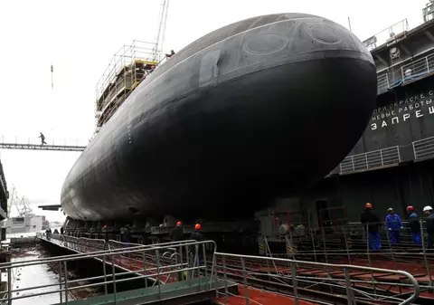 Un SUBMARIN INVIZIBIL RUSESC vine în MAREA NEAGRĂ