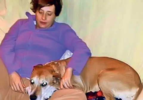 Asistenta din Spania, contaminată cu Ebola, s-a vindecat