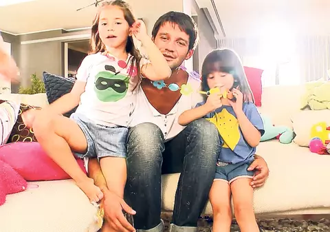 Care este prețul soților Chivu? Iată pentru cât și-au "vândut" casa și copiii