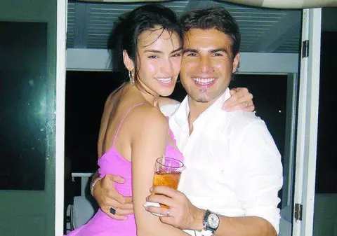 ADEVĂRUL despre presupusul DIVORŢ dintre ADI MUTU ŞI CONSUELO! TATĂL "BRILIANTULUI" DĂ CĂRŢILE PE FAŢĂ