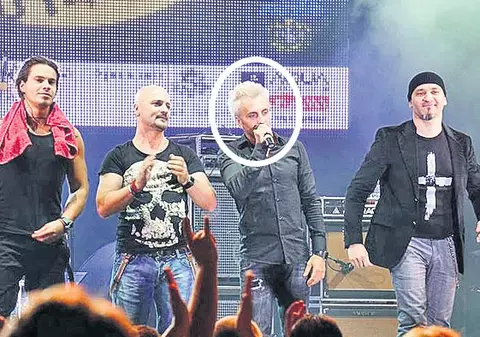 L-au zburat după ce a înjurat! Trupa Antract s-a despărţit de solist după 20 de ani de colaborare