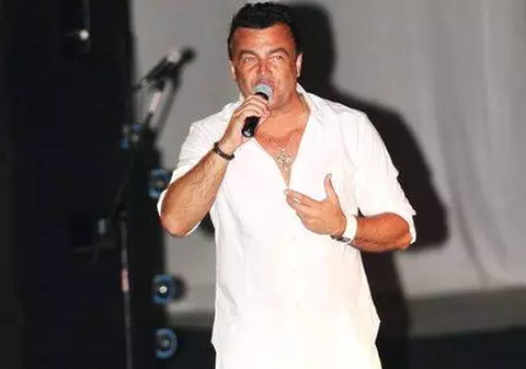 Adrian Enache are o fiică SECRETĂ? POVESTEA INCREDIBILĂ a TINEREI care SUSŢINE CĂ ESTE FATA CÂNTĂREŢULUI