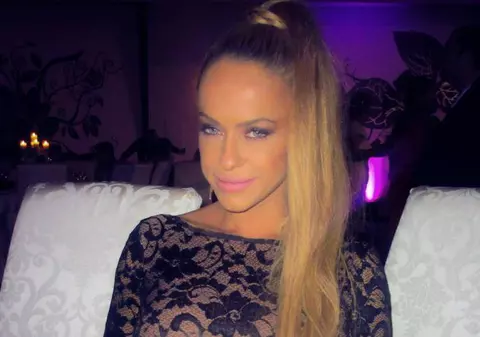 MAMĂ, MAMĂ, ce IMAGINE! ANDA ADAM, aproape GOALĂ pe INTERNET!