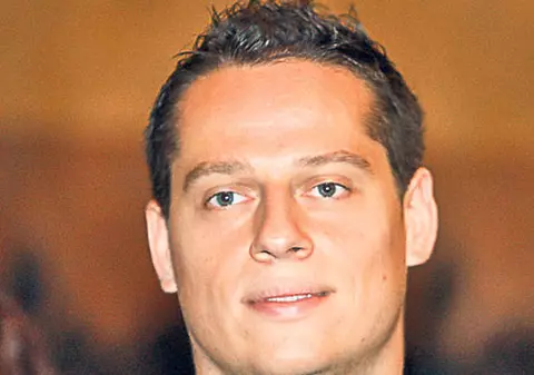 Percheziţii la biroul lui Andrei Hrebenciuc, în dosarul retrocedărilor