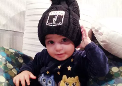 ADORABIL! Cu EL se MÂNDREȘTE TARE o VEDETĂ de la NOI!