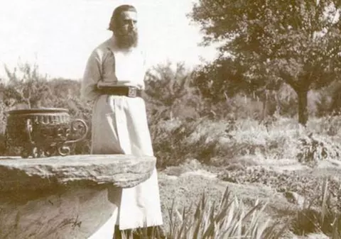 Rugăciunea lui ARSENIE BOCA! Spune-o în fiecare zi, ca să-ți meargă bine