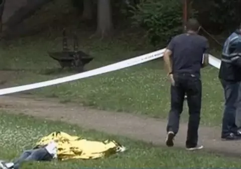 DESCOPERIRE CUTREMURĂTOARE! Femeie ucisă şi incendiată, găsită RĂSTIGNITĂ în pădure