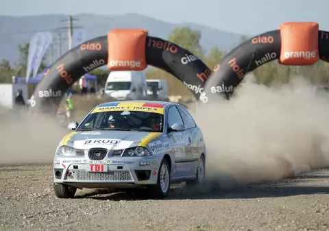 Răzvan Trisnevschi și Alex Ardelean au câștigat pe circuitul de rally cross de la Sibiu