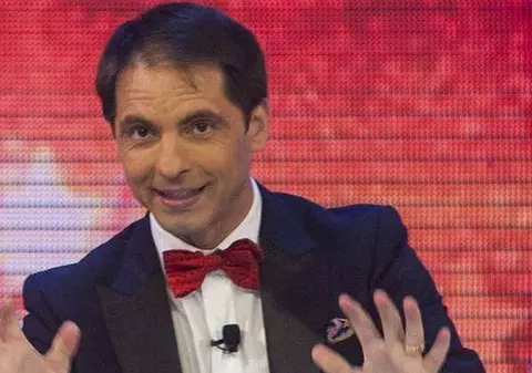 ZI cu totul SPECIALĂ pentru DAN NEGRU! Prezentatorul şi soţia sa au fost NAŞI!