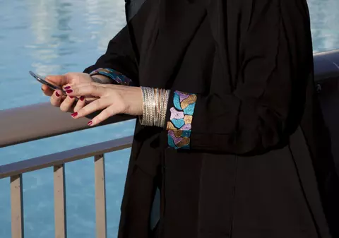 S-au GÂNDIT și la ASTA! APLICAȚIE de telefon pentru EBOLA