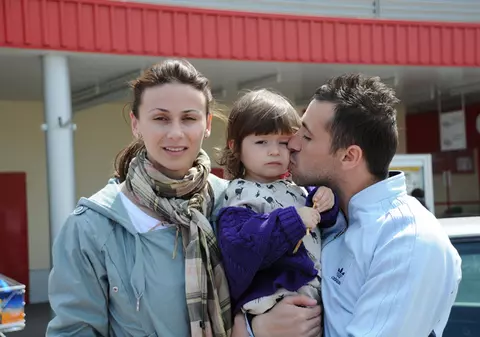 DRAMA LUI SÂNMĂRTEAN, eroul zilei la națională: își crește singur fetița!