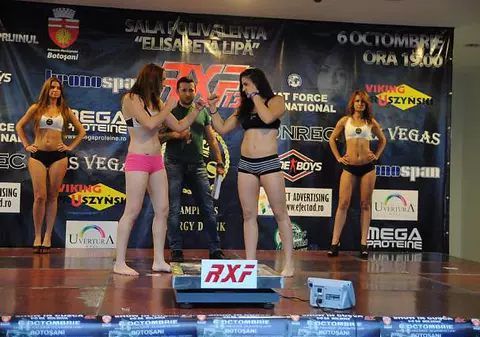 ARDE MOLDOVA! Bătaie între dive la Botoşani! 