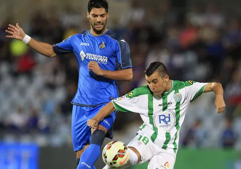 VIDEO / Echipa lui Cosmin Contra, ţinută în şah de ”lanterna roşie” din Primera Division