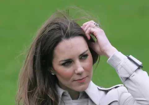 ȘOC ÎN ANGLIA! KATE MIDDLETON, găsită leșinată în camera ei! 