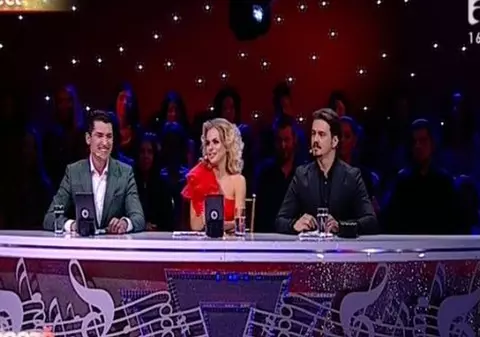 DANSEAZĂ PRINTRE STELE. E o super CAMPIOANĂ, dar a luat cele mai MICI NOTE!