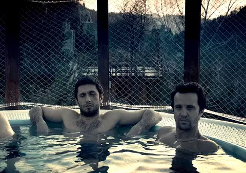 Dragoş Bucur, Alexandru Papadopol şi Dorian Boguţă dau lecţii de dragoste, de Crăciun