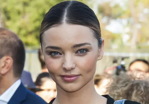 MIRANDA KERR, mai DECOLTATĂ ca NICIODATĂ! TOŢI OCHII au fost pe EA! | FOTO