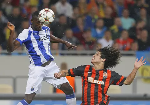 VIDEO / Ghinion teribil pentru Lucescu. Şahtior, egalată în prelungiri de Porto!