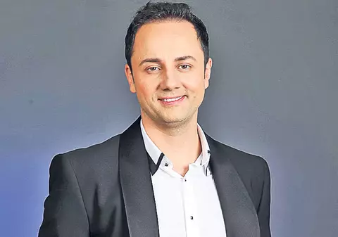 CĂTĂLIN MĂRUŢĂ A FĂCUT DITAMAI GAFA, în direct: NU A ŞTIUT pe cine are INVITATĂ ÎN EMISIUNE