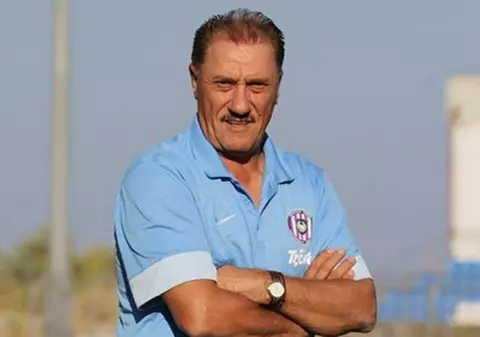Matzourakis: ”Ranieri a luat o casă, i-a stricat acoperişul şi acum plouă în ea”