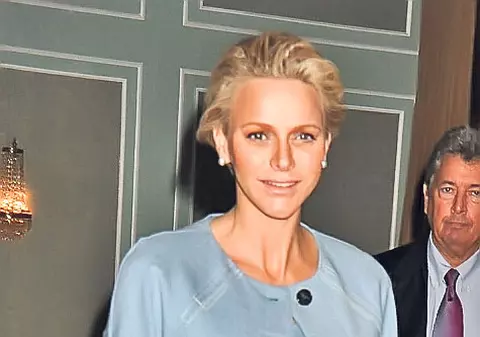 S-au pus pe făcut gemeni! Frumoasele familiilor regale anunţă moştenitori la dublu