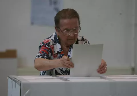 ALEGERI PREZIDENŢIALE 2014 | CE TREBUIE SĂ ŞTII SĂ VOTEZI ÎN STRĂINĂTATE