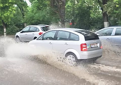 CE NE ENERVEAZĂ | Balta noastră cea de toate zilele