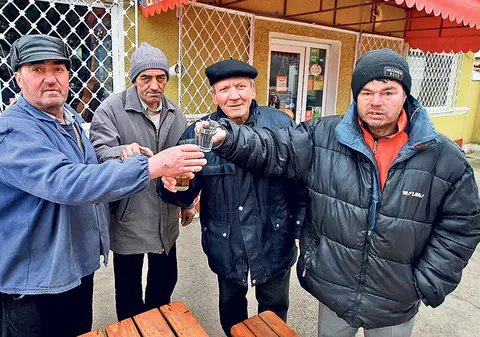 Femeile beau de necaz, bărbaţii, ca să facă haz