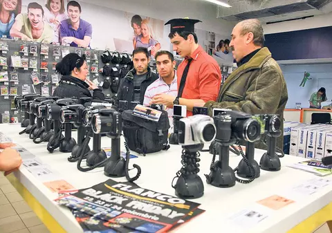 Vinerea Neagră a reducerilor bate la uşă