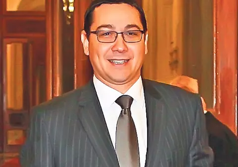 Guvernul va fi restructurat, iar pesediştii fac Congres anul viitor