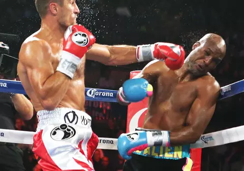 VIDEO/ Rusul Sergey Kovalev a ”tras cortina” peste legenda Bernard Hopkins