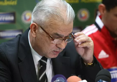 Primul SCANDAL în era Iordănescu: "Aşteptam să mă sune! Aşa era normal"