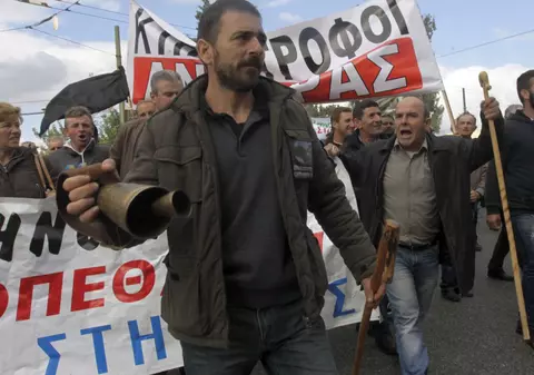 Grecia, paralizată de o grevă generală! Tarom anulează cursele de linie spre Atena şi Salonic