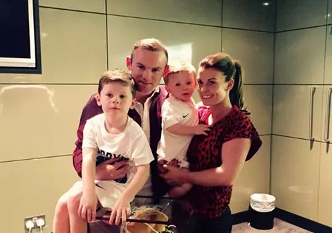FOTO / Wayne Rooney a fost încurajat la meciul cu Slovenia de toată familia
